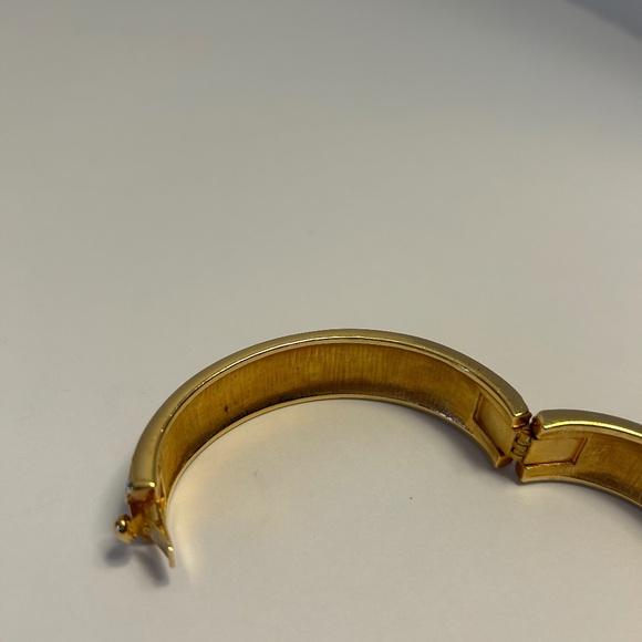 Vintage Faux Gold and Rhinestone Clasp Bracelet 8” Evening ~ Classy! - Picture 2 of 3